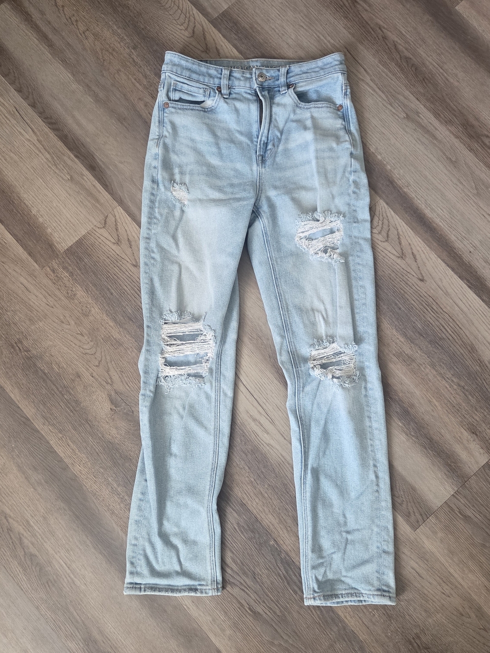 American Eagle Outfitters Light Blue Distressed Mon Straight Jeans Sz 2